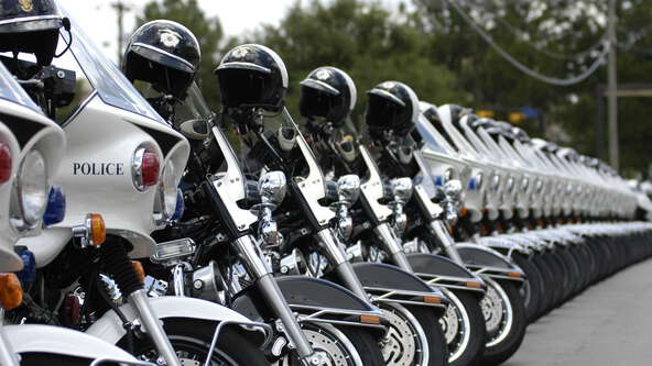 Honor a fallen first responder with a meaningful memorial. Explore traditional tributes, personal touches, and attire guidelines for a respectful service.