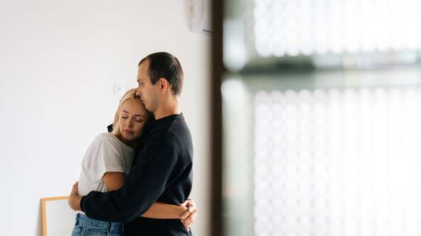 Discover the best sympathy gifts for the loss of a son. Our curated selection offers heartfelt, personalized keepsakes to honor his memory and bring comfort. Explore our top picks and find the perfect way to show your condolences.