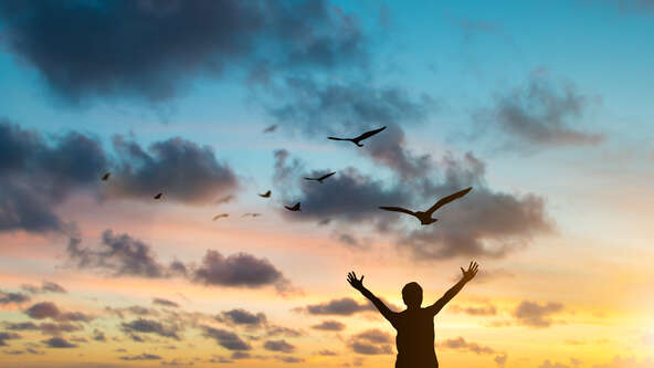 Sunshine and Sorrow: Why Grief Can Get Intense When the Days Get Longer