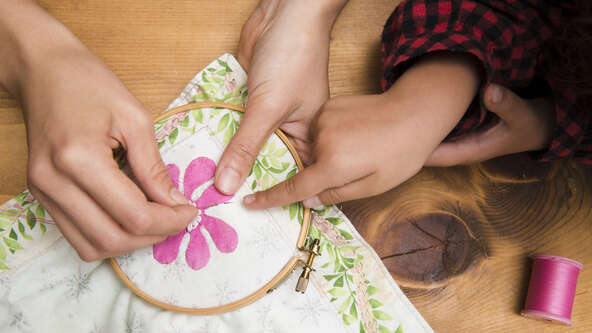 Discover 10 thoughtful ways to honor a death anniversary, from sending flowers and writing messages to lighting candles and sharing memories with loved ones.