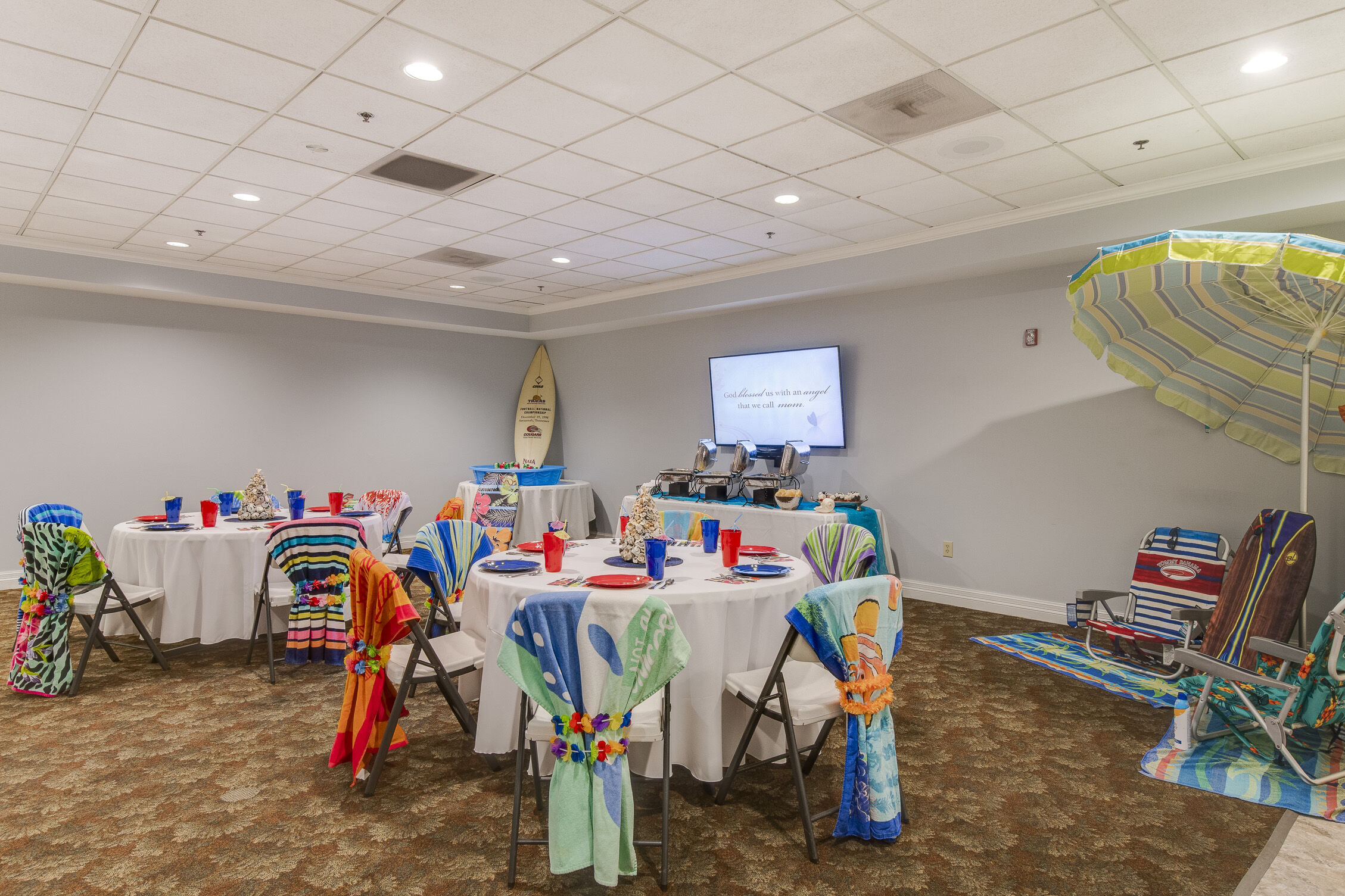 Thompson Funeral Home Columbia, reception room