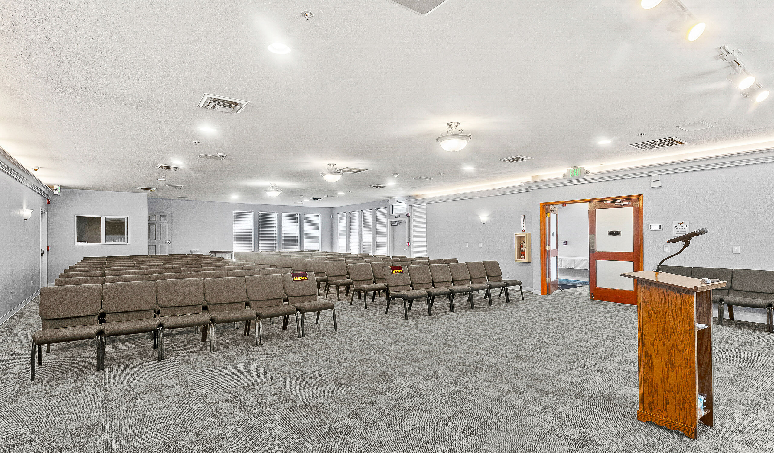 Edwards Memorial Funeral Homes - Lakewood