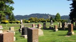 West Lawn Memorial Park, monuments