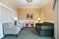 Thomason Funeral Home interior