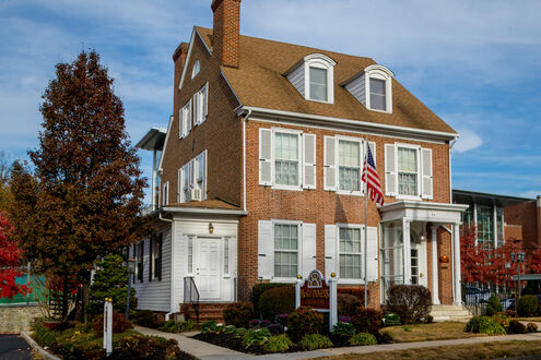 McGuinness Funeral Home Woodbury, exterior