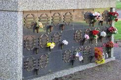 West Lawn Memorial Park, niches