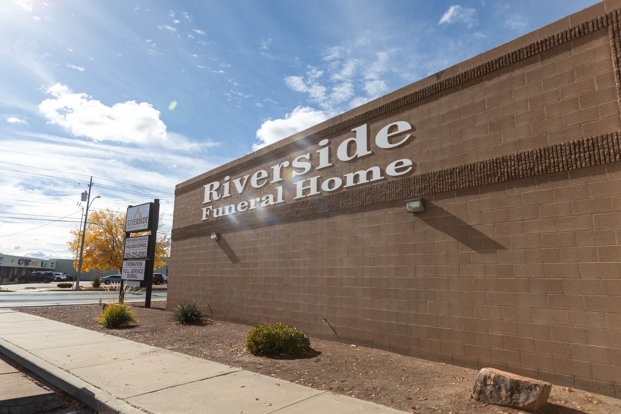 Riverside Funeral Home - Los Lunas
