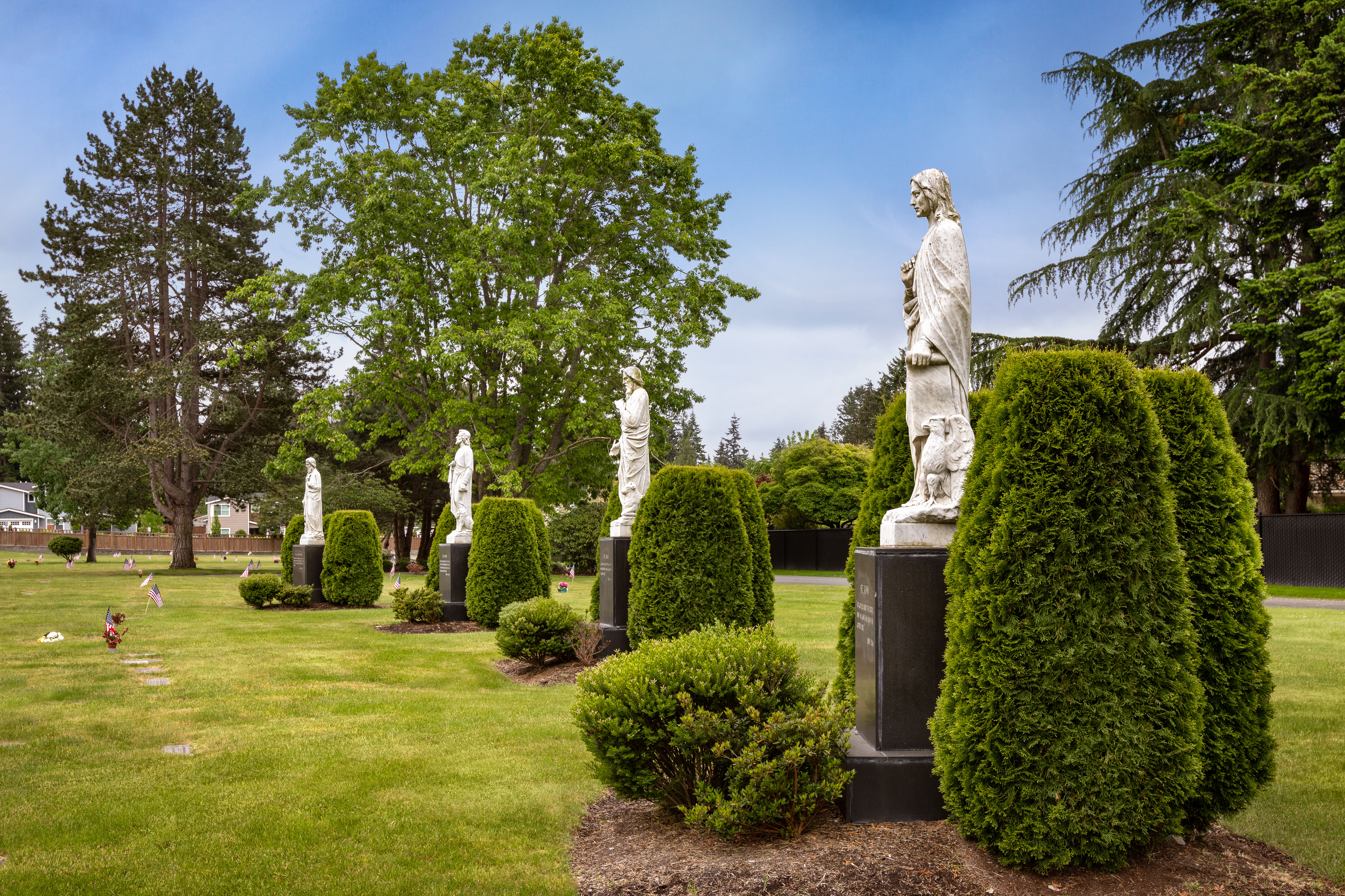 Restlawn Memorial Park, monuments