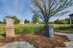 Greenlawn Memorial Park, gardens