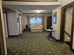 Beers and Story Belchertown interior