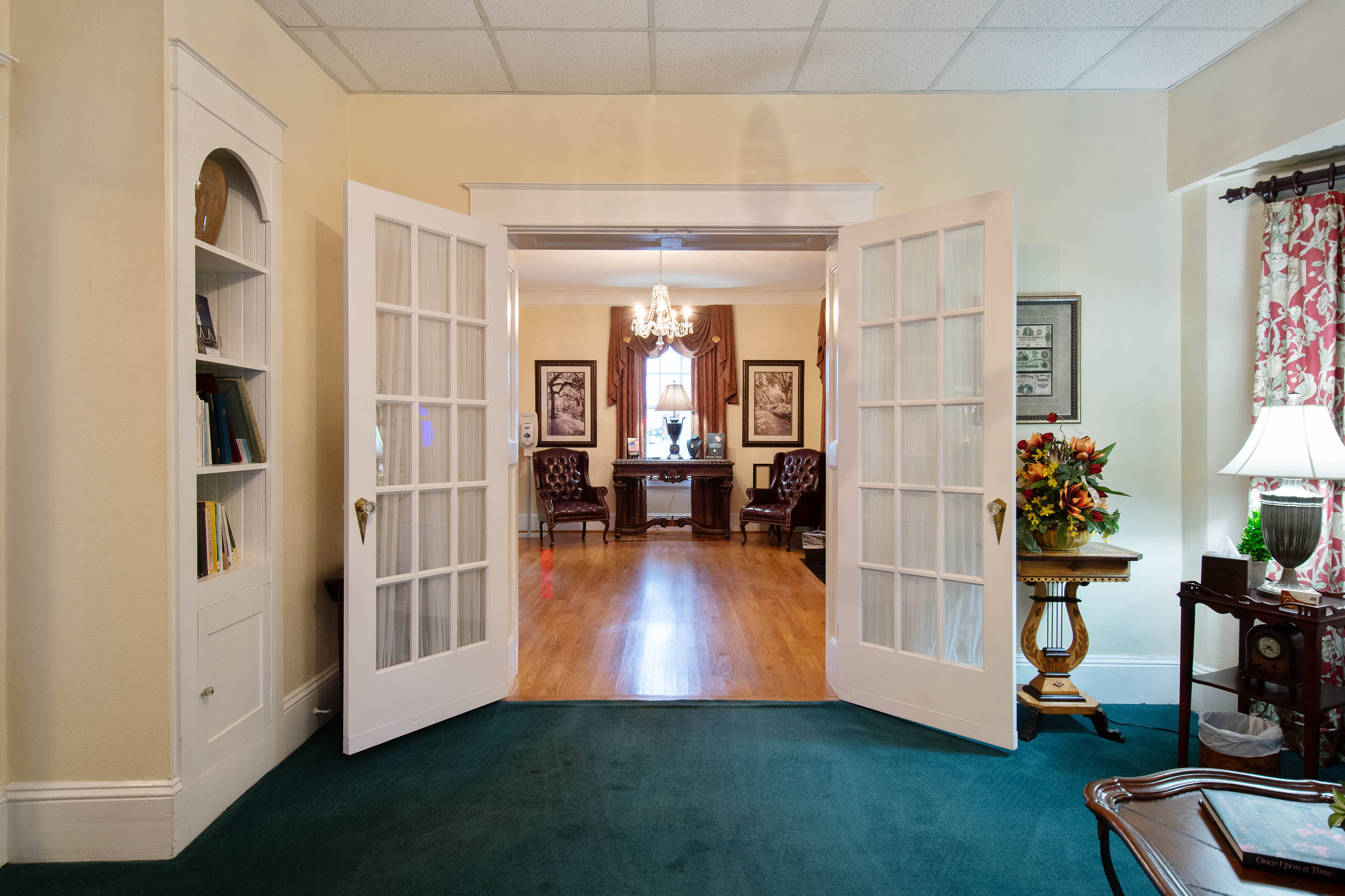 Pierce-Jefferson Funeral Services, interior