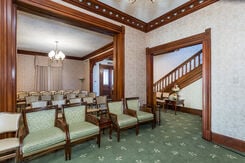 Beers and Story Palmer interior