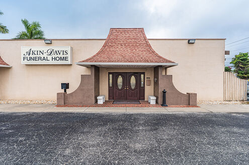 Akin Davis Funeral Home - Clewiston
