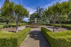 Glen Oaks Memorial Park