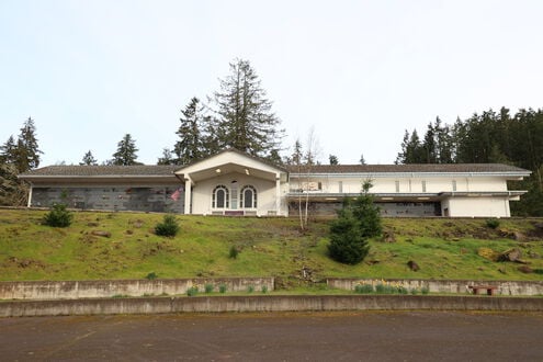 Springfield Memorial Funeral Home, exterior