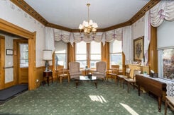 Beers and Story Palmer interior