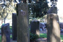 West Lawn Memorial Park, gardens