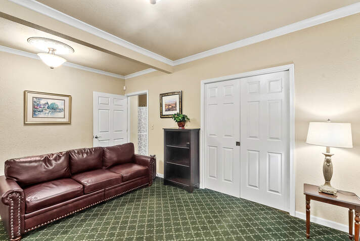 Klontz Funeral Home and Cremation Services