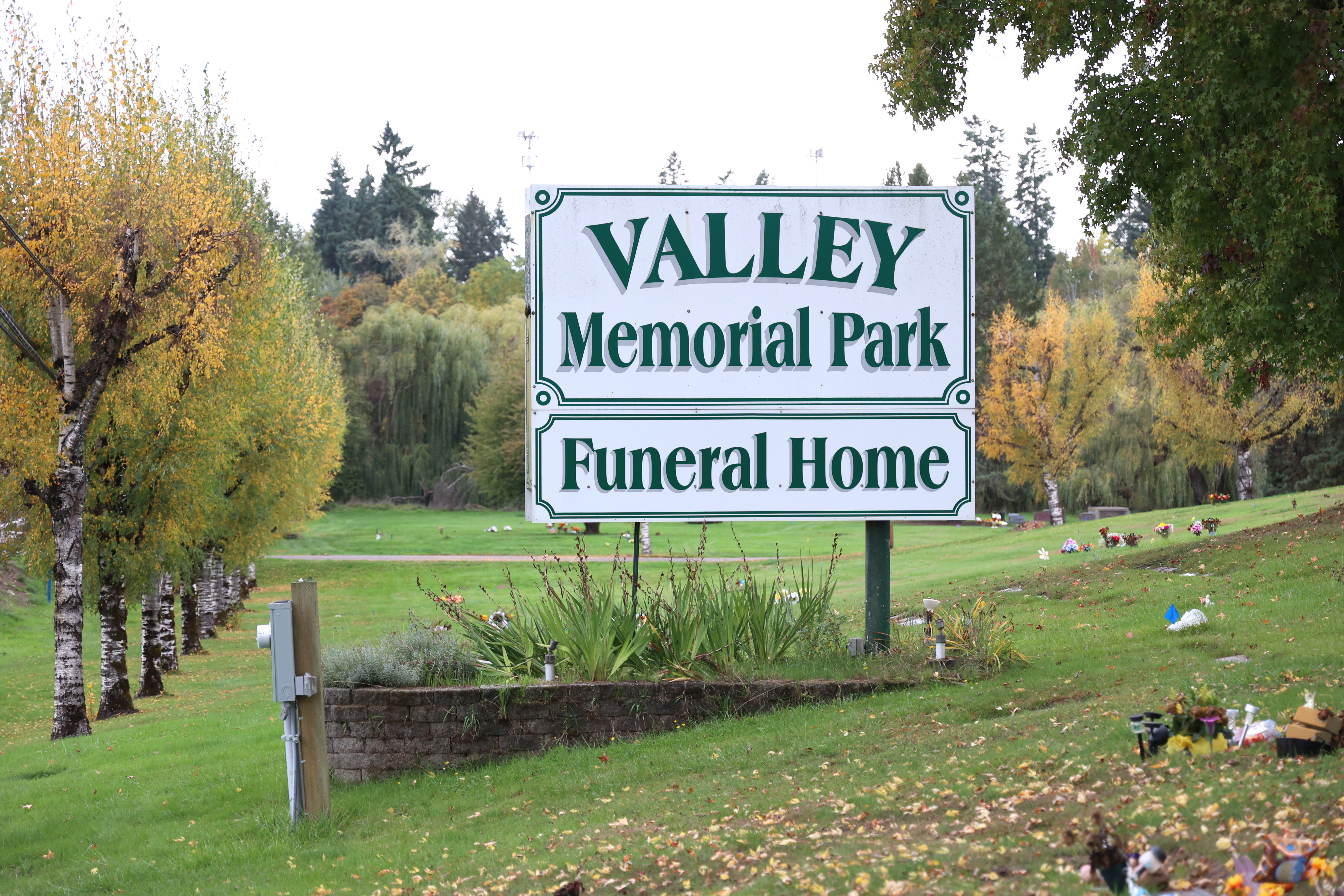 Photo of Valley Memorial Park in Hillsboro, Oregon, sign