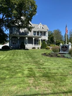 Beers and Story Palmer, exterior