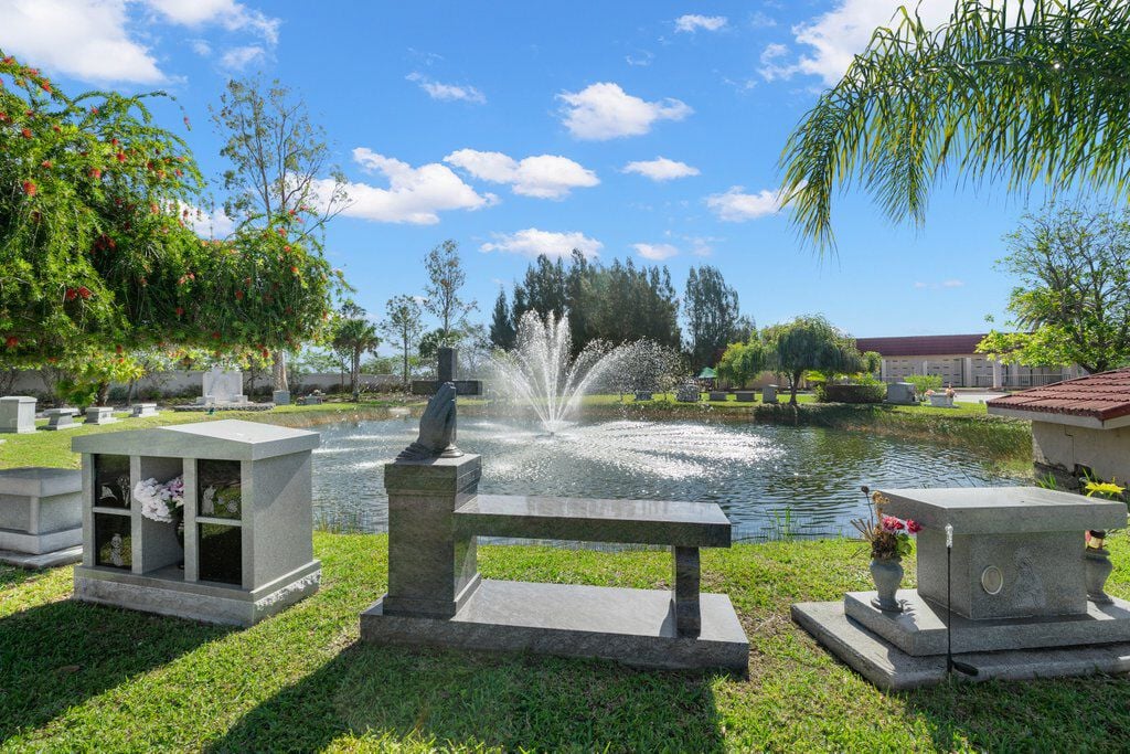 Charlotte Memorial Cemetery, garden view