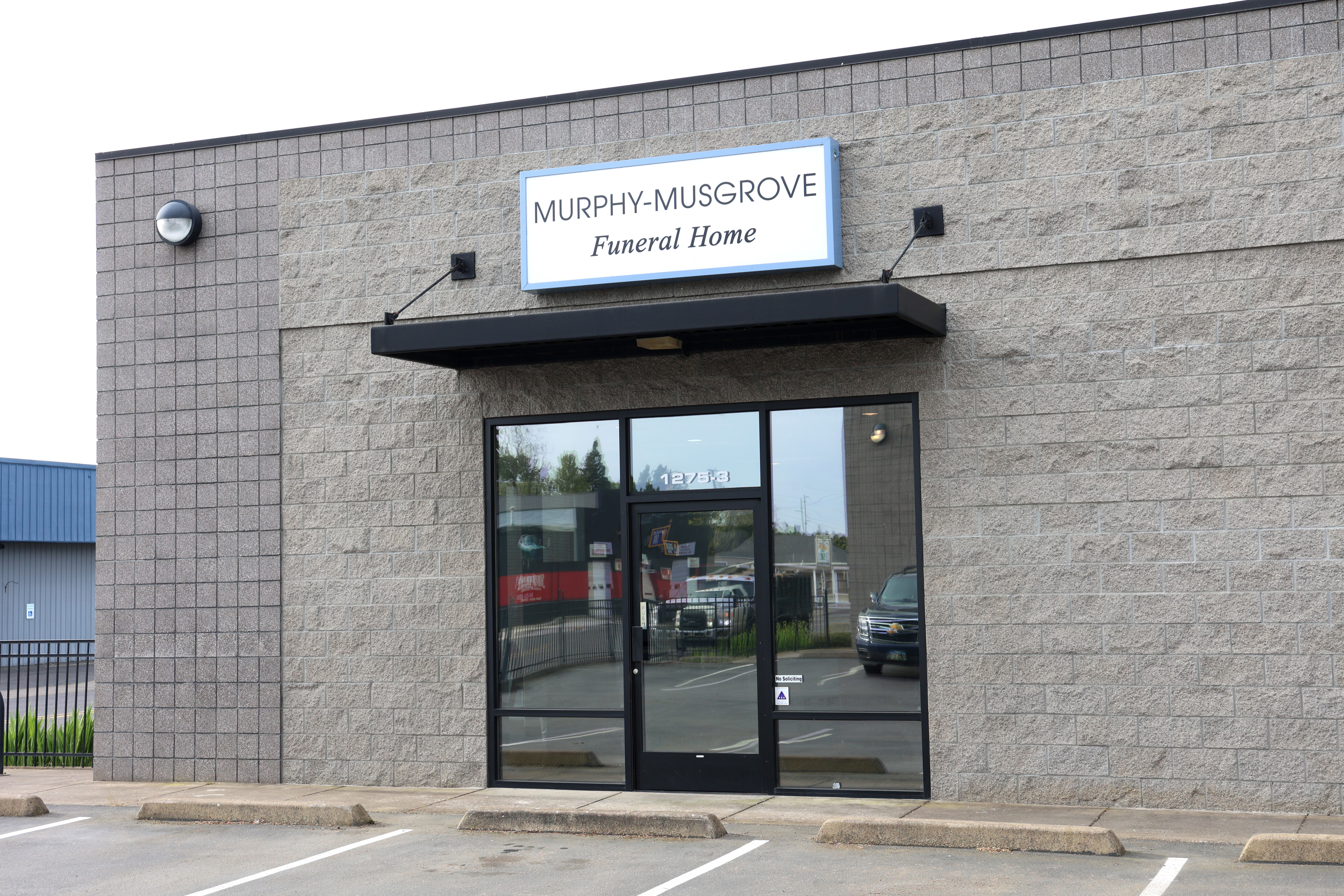 Murphy-Musgrove Funeral Home, exterior