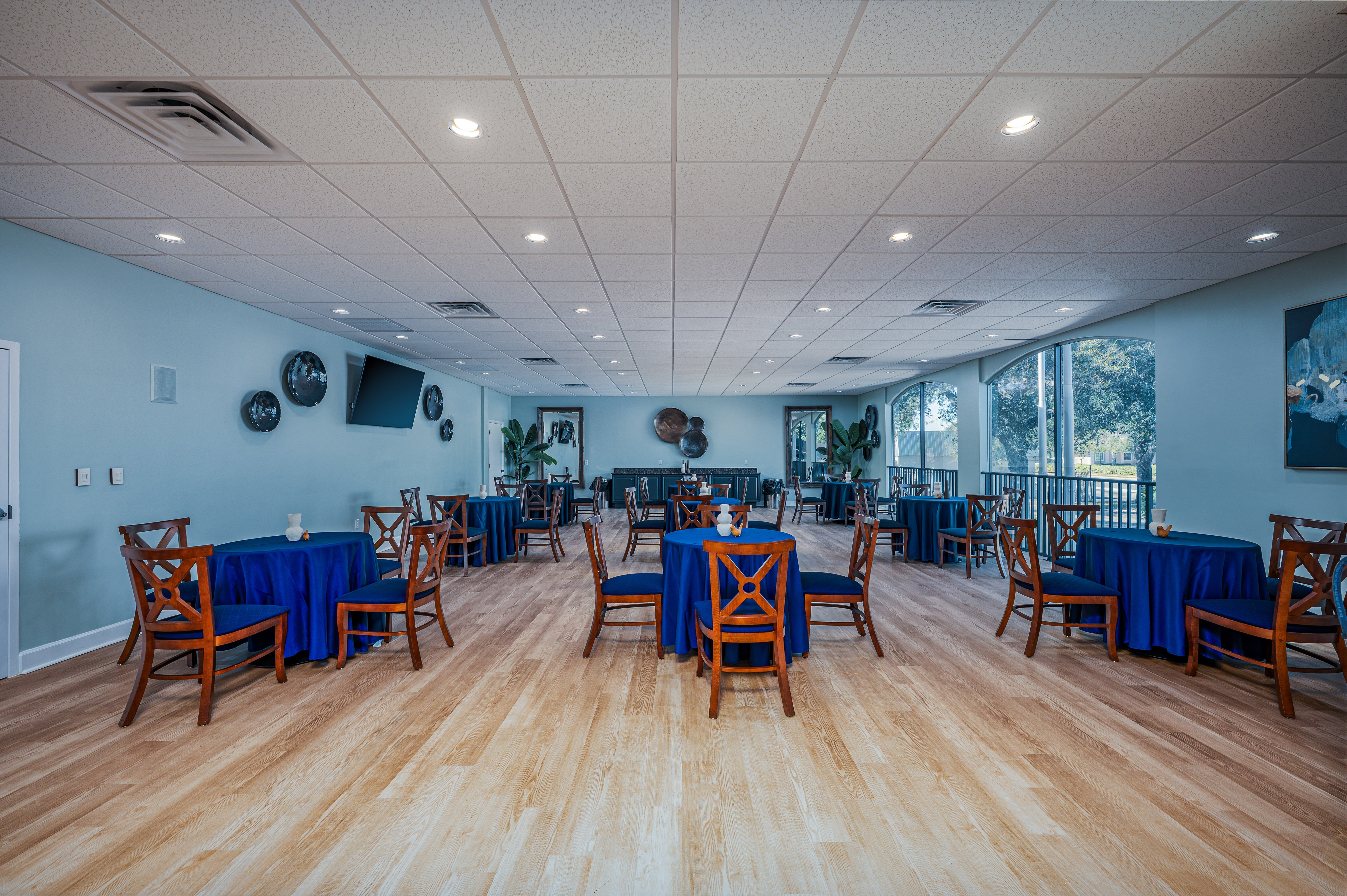 Anderson McQueen Funeral Homes - Tyrone Family Tribute Center