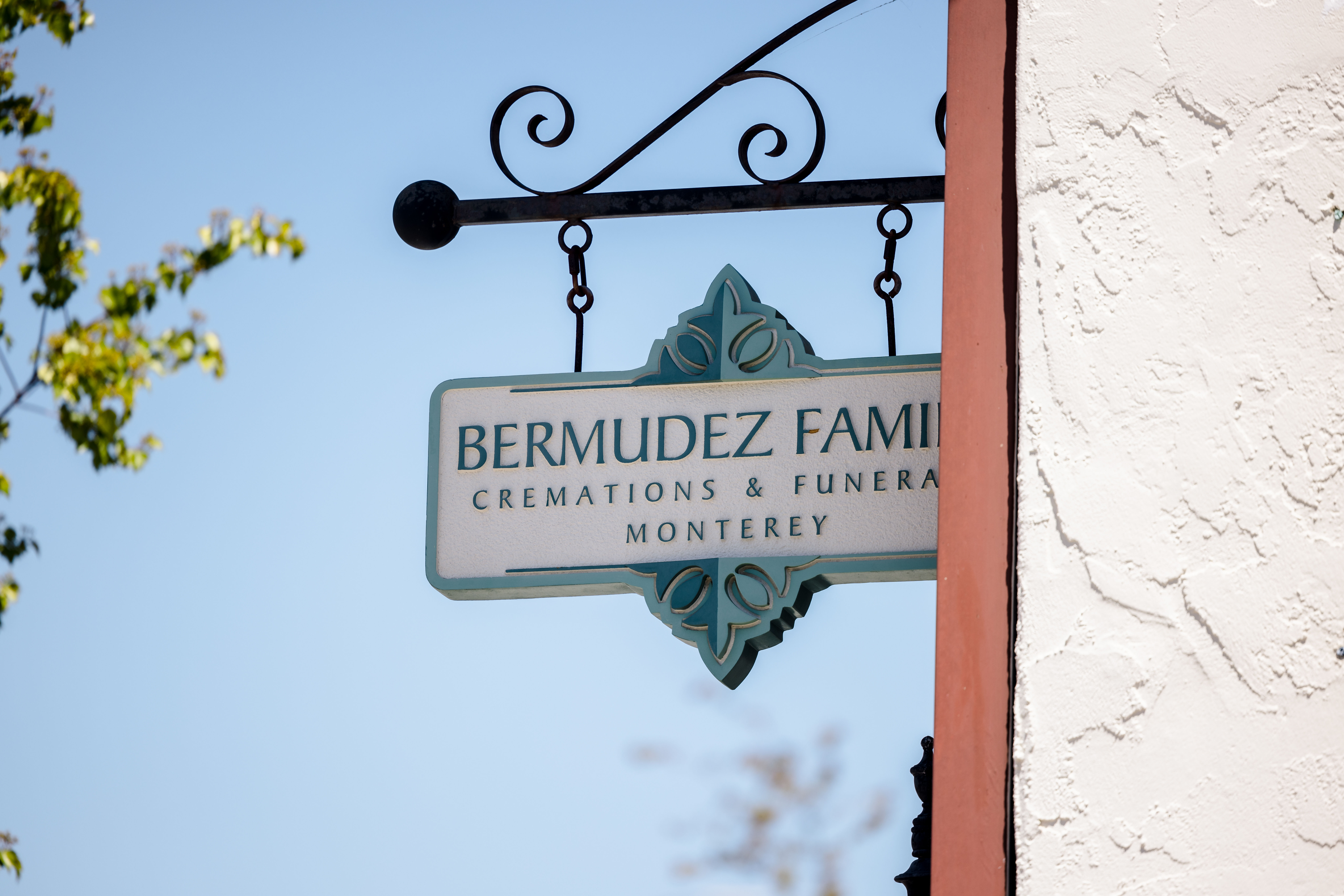 Bermudez Family Cremations & Funerals