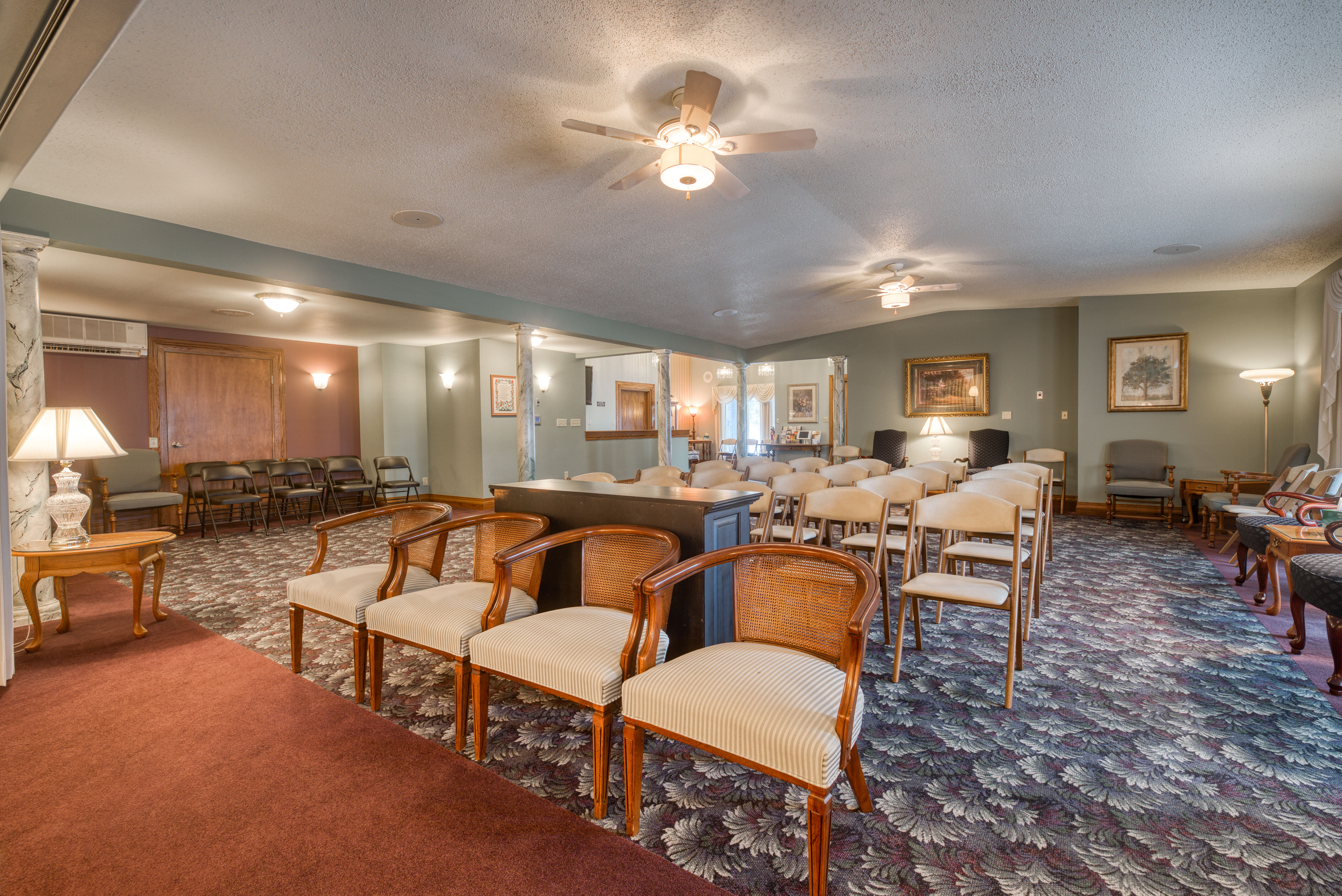 Schneider-Michaelis Funeral Home, chapel