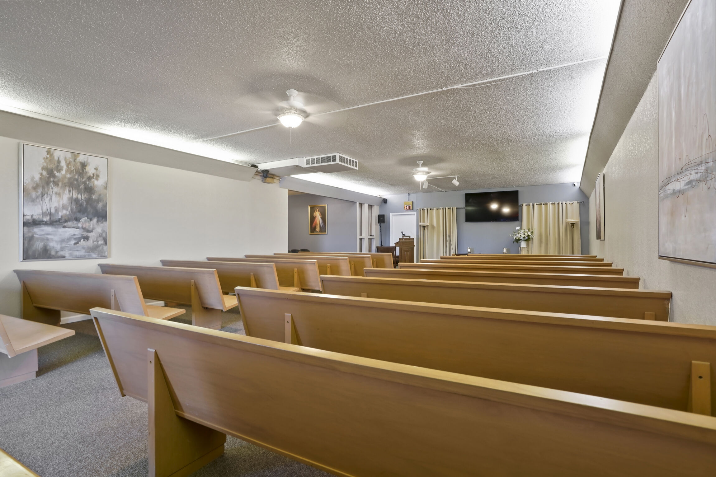 Romero Funeral Home Commerce City, chapel