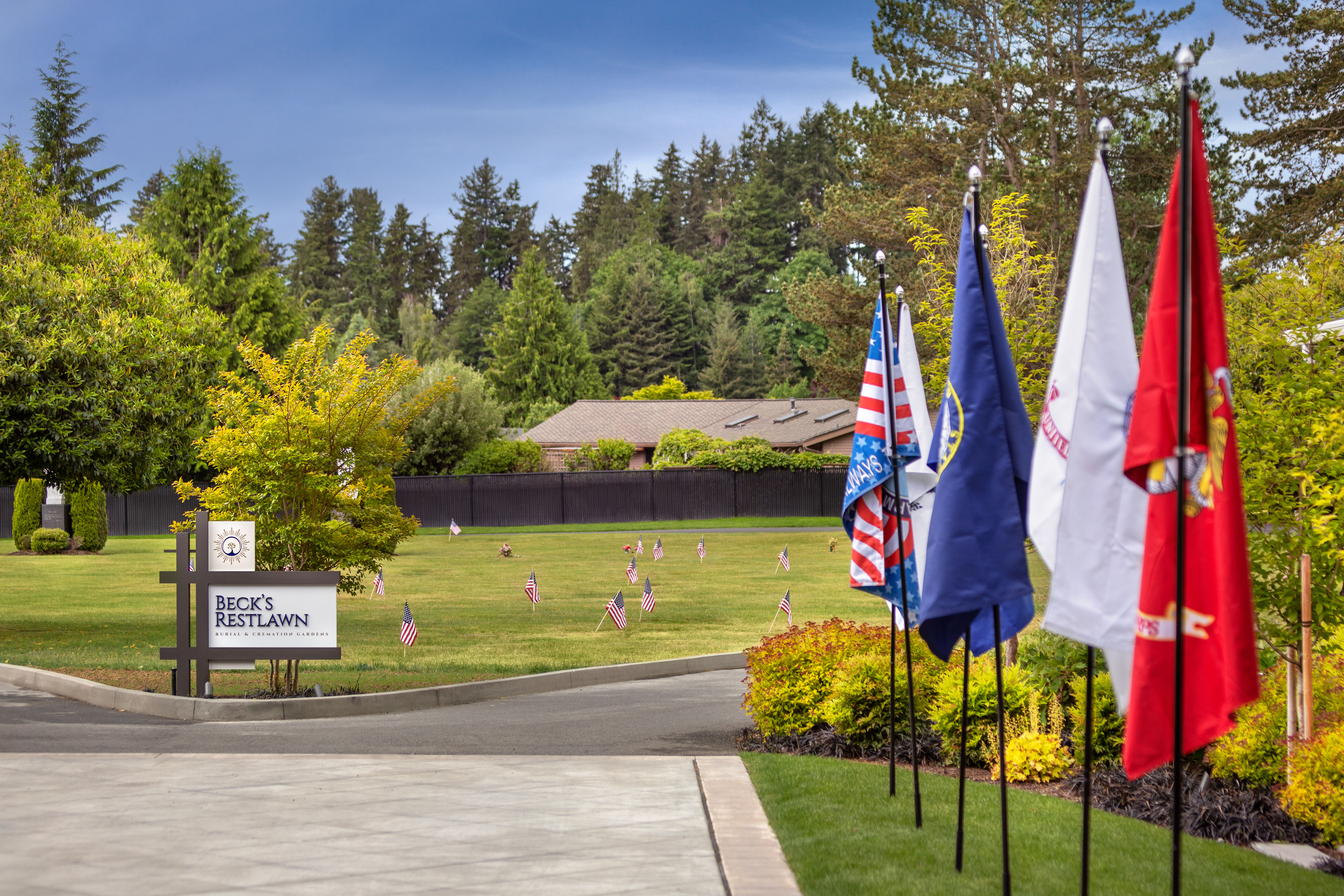 Restlawn Memorial Park, entrance