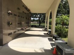 Venice Memorial Gardens, mausoleum