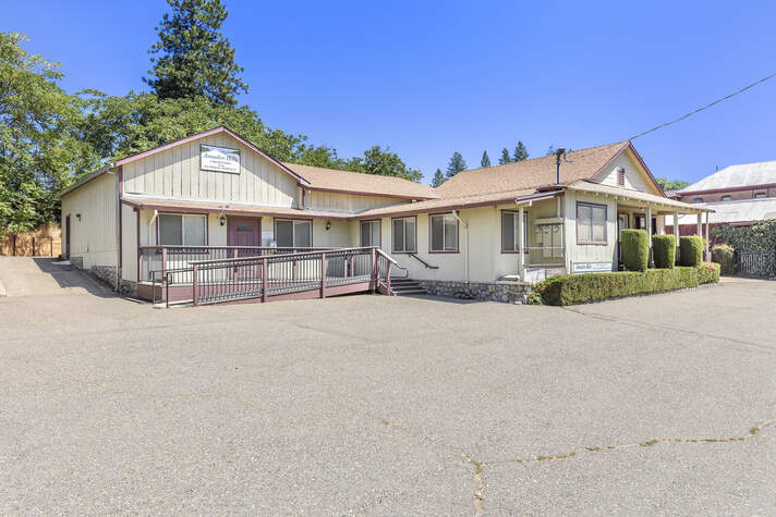 Amador Hills exterior