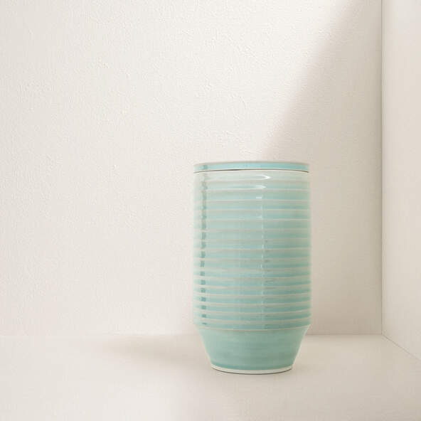 Raya Cremation Urn